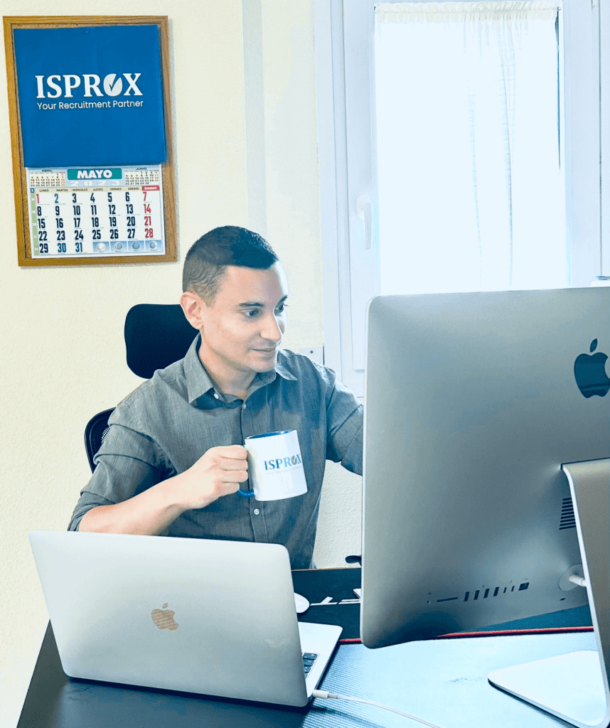 Victor-Rodriguez-del-Amo-foto-oficina